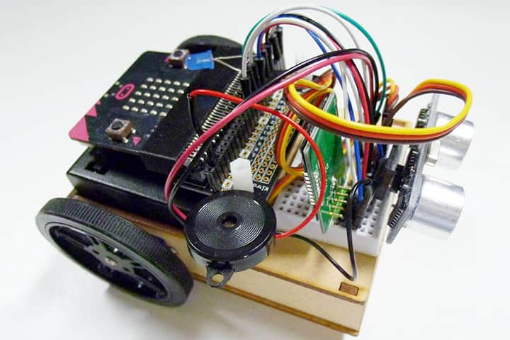 手作りロボットカーのプログラミング教室